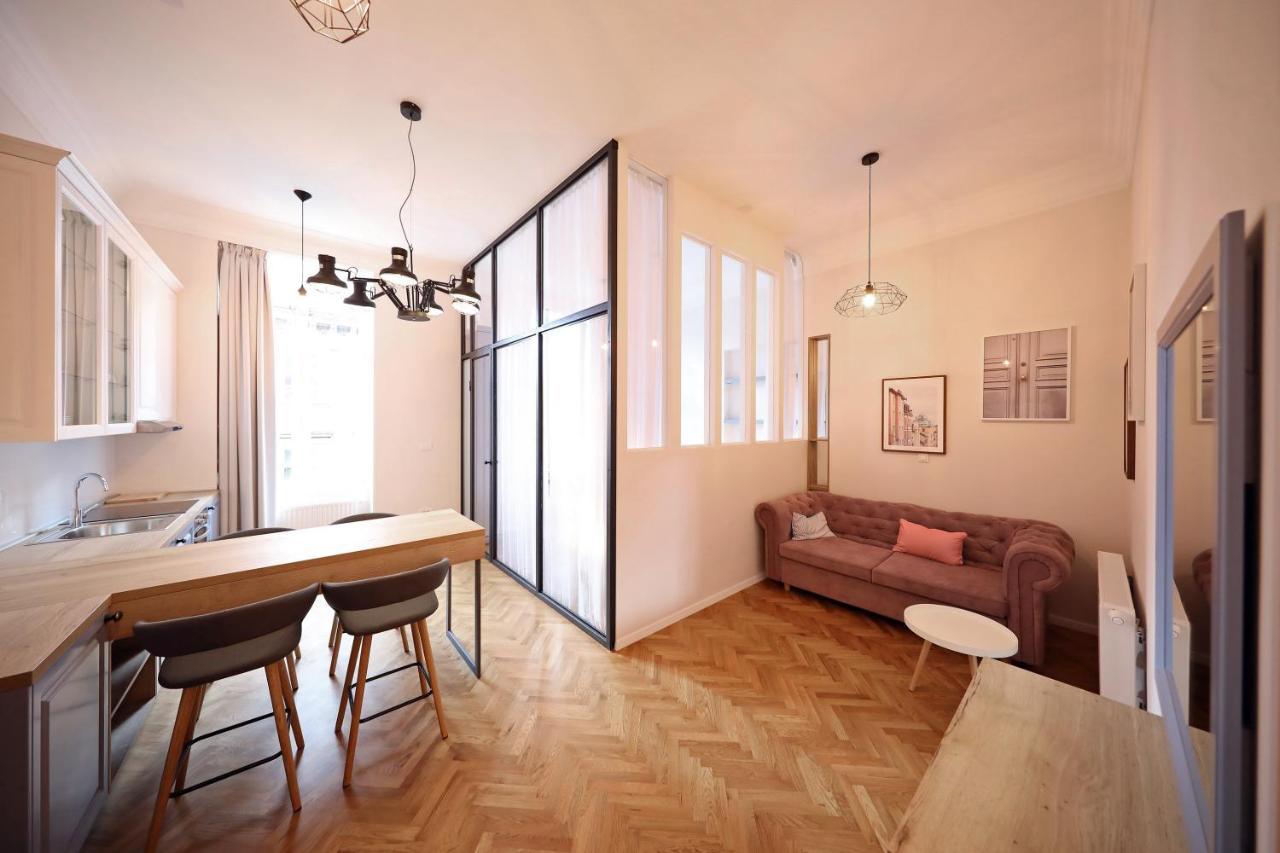 Swanky Central Apartments Ζάγκρεμπ Εξωτερικό φωτογραφία