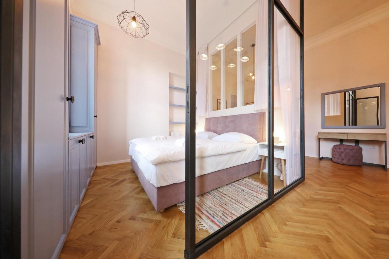 Swanky Central Apartments Ζάγκρεμπ Εξωτερικό φωτογραφία