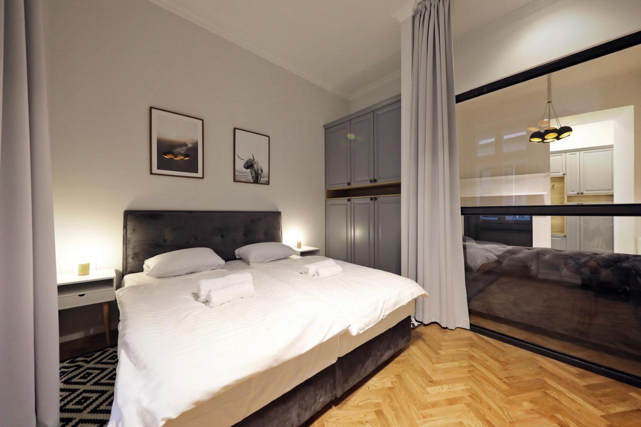 Swanky Central Apartments Ζάγκρεμπ Εξωτερικό φωτογραφία