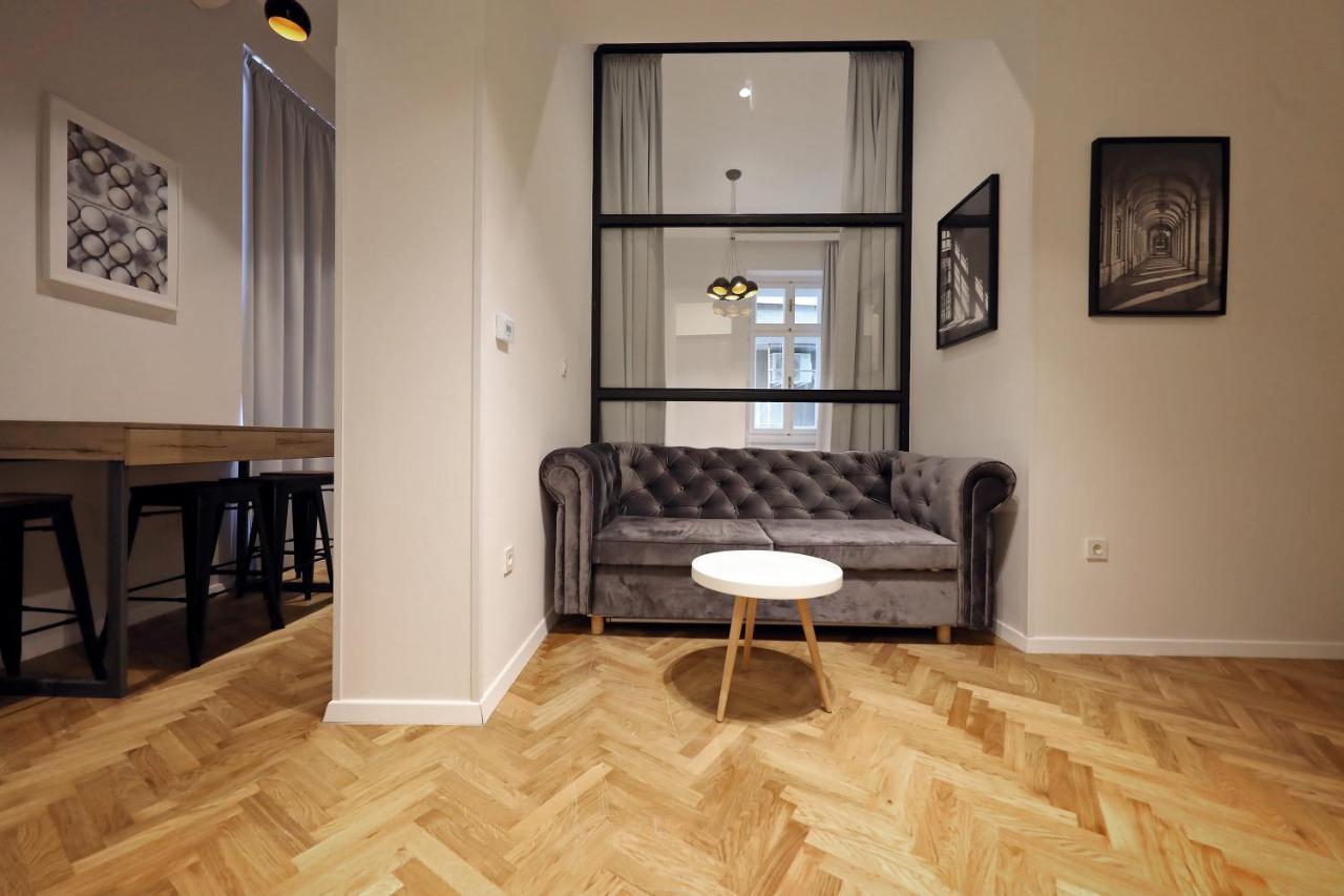 Swanky Central Apartments Ζάγκρεμπ Εξωτερικό φωτογραφία